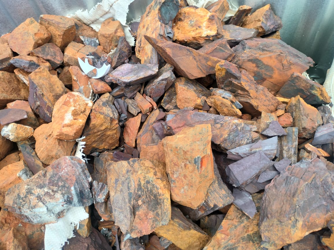 Gossanous iron oxide rock pile